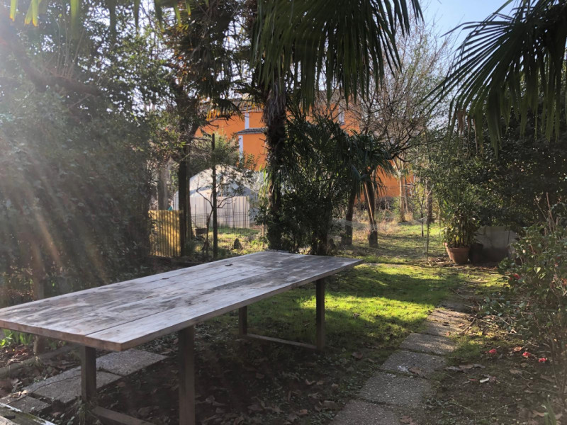 Schio: casa centrale con ampio giardino e garage €220.000 info 0445 824740 
Elena 3791537842

Buo...