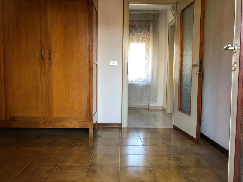 Schio: casa centrale con ampio giardino e garage €220.000 info 0445 824740 
Elena 3791537842

Buo...