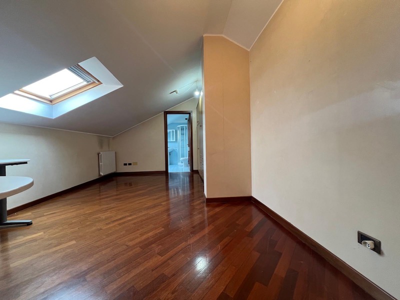 PONTELONGO CENTRO – Classe energetica “E” Ep,glnren 159,10 Kwh/annomq..

Proponiamo in vendita ap...