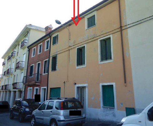 RIF. A.A.421-241

Vendesi all'asta - casa a schiera centrale su 3 livelli in data 14 aprile 2026
...