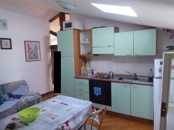 RIF. A.A.421-241

Vendesi all'asta - casa a schiera centrale su 3 livelli in data 14 aprile 2026
...