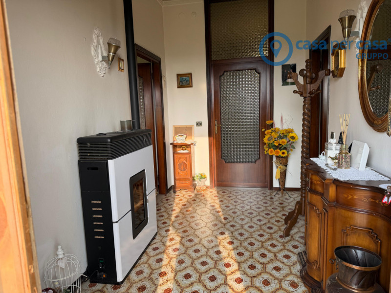 APPROVATO GRUPPO CASA PER CASA: VALUTATO, CONTROLLATO, GESTITO IN ESCLUSIVA.

ZONA:
Proponiamo in...