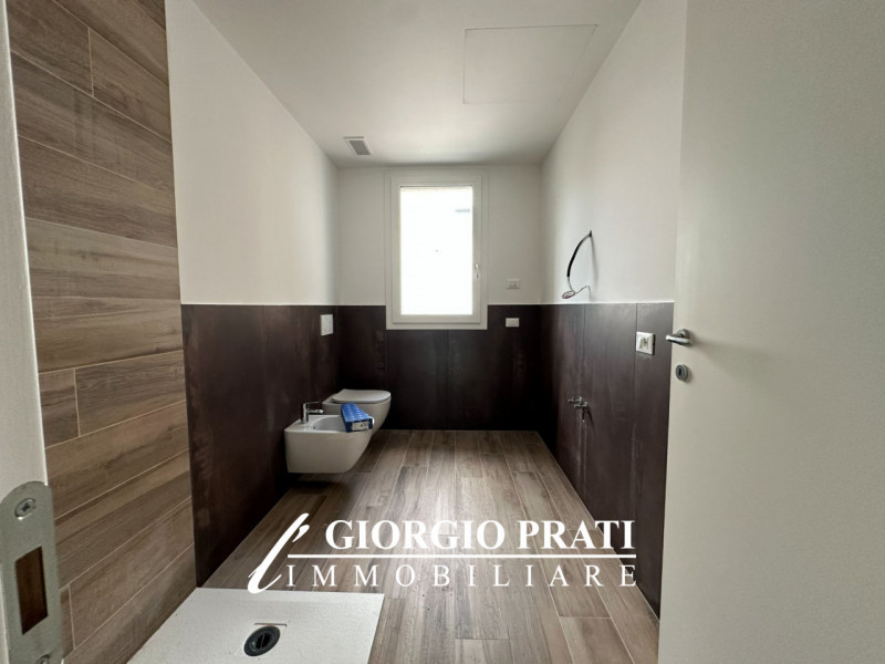 In un nuovo complesso residenziale situato nella tranquilla zona di San Giuseppe, proponiamo in v...