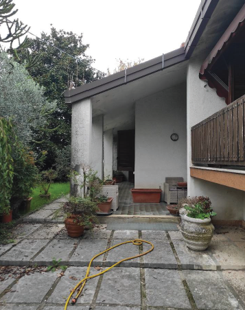 RIF. A.A.407-24

Vendesi all'asta - abitazione in villini in data 14 aprile 2026

Descrizione: tr...