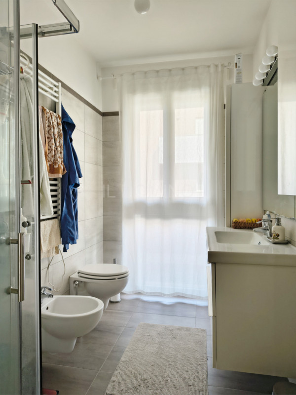 Appartamento trilocale situato nel cuore di Caselle, una delle zone più ricercate di Selvazzano D...