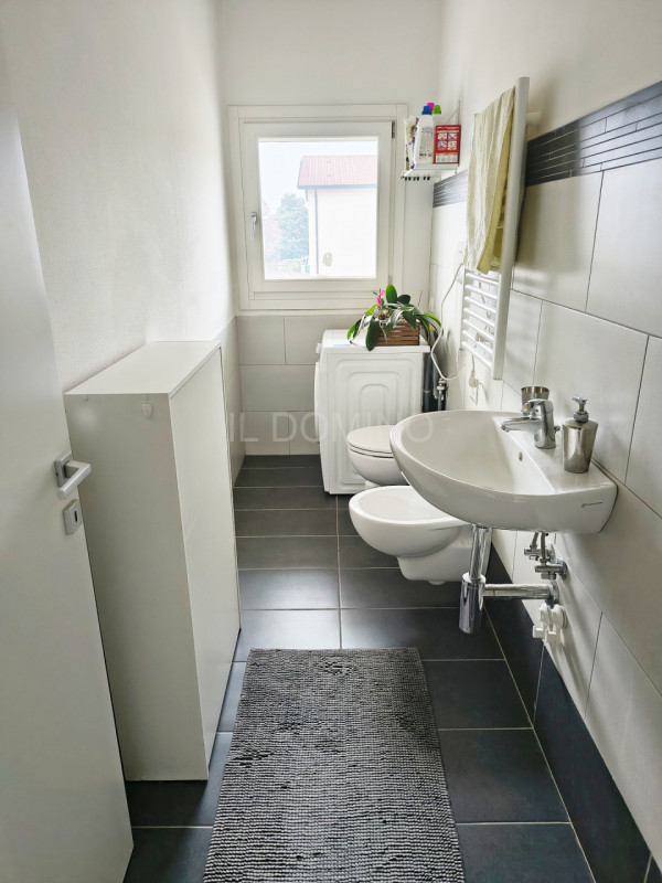 Appartamento trilocale situato nel cuore di Caselle, una delle zone più ricercate di Selvazzano D...