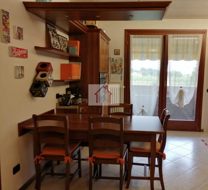 Rif.: PAL 035 Per informazioni Paolo 3488545745

Immobiliare Luxor è lieta di presentare un affas...