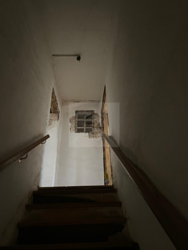 GALTA DI VIGONOVO - VE

PORZIONE DI BIFAMILIARE COMPLETAMENTE DA RISTRUTTURARE - POSSIBILITA' DI ...