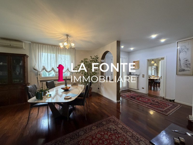 CODIVERNO DI VIGONZA introvabile VILLA SINGOLA A PIANO UNICO situata nel cuore del paese. Questa ...