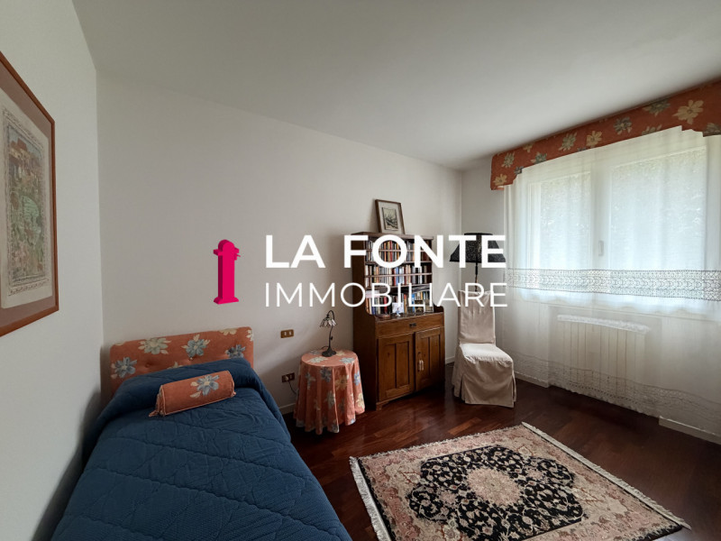 CODIVERNO DI VIGONZA introvabile VILLA SINGOLA A PIANO UNICO situata nel cuore del paese. Questa ...