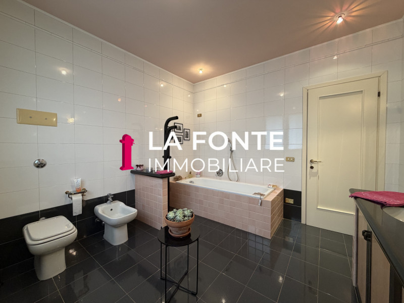 CODIVERNO DI VIGONZA introvabile VILLA SINGOLA A PIANO UNICO situata nel cuore del paese. Questa ...