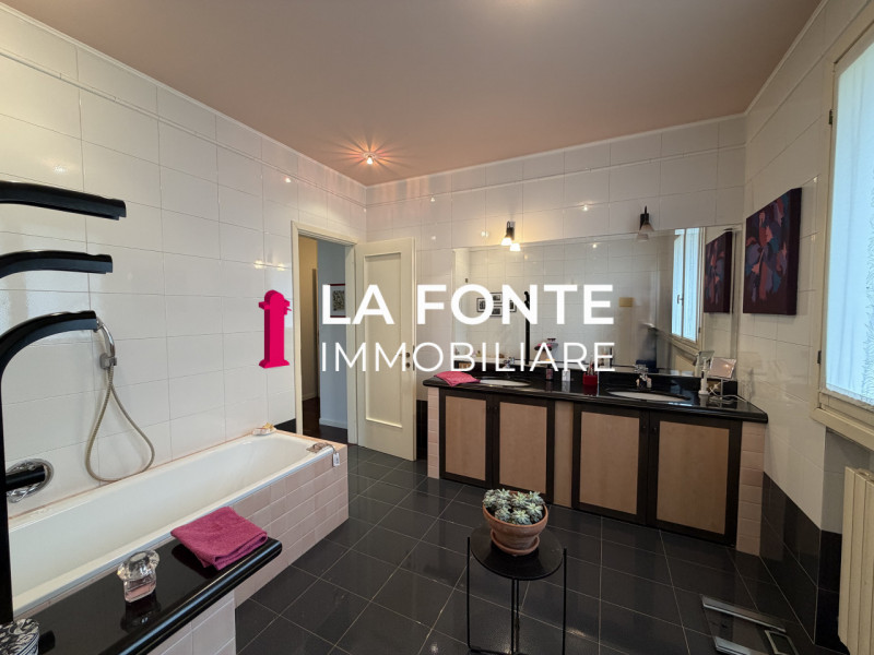 CODIVERNO DI VIGONZA introvabile VILLA SINGOLA A PIANO UNICO situata nel cuore del paese. Questa ...