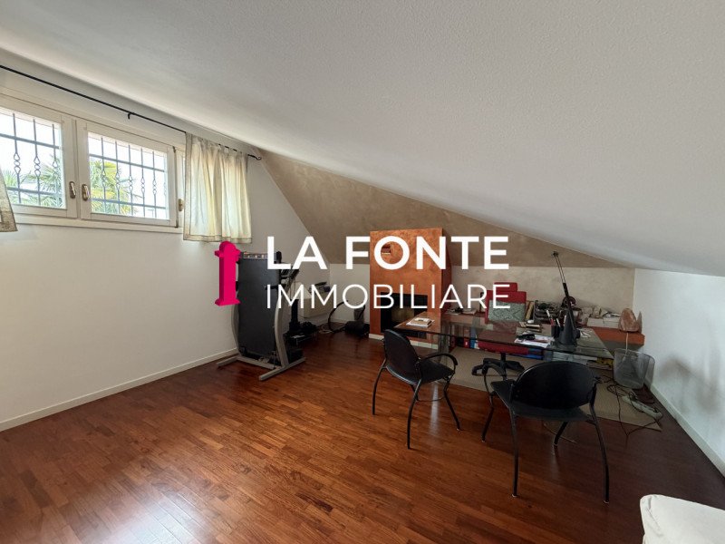 CODIVERNO DI VIGONZA introvabile VILLA SINGOLA A PIANO UNICO situata nel cuore del paese. Questa ...