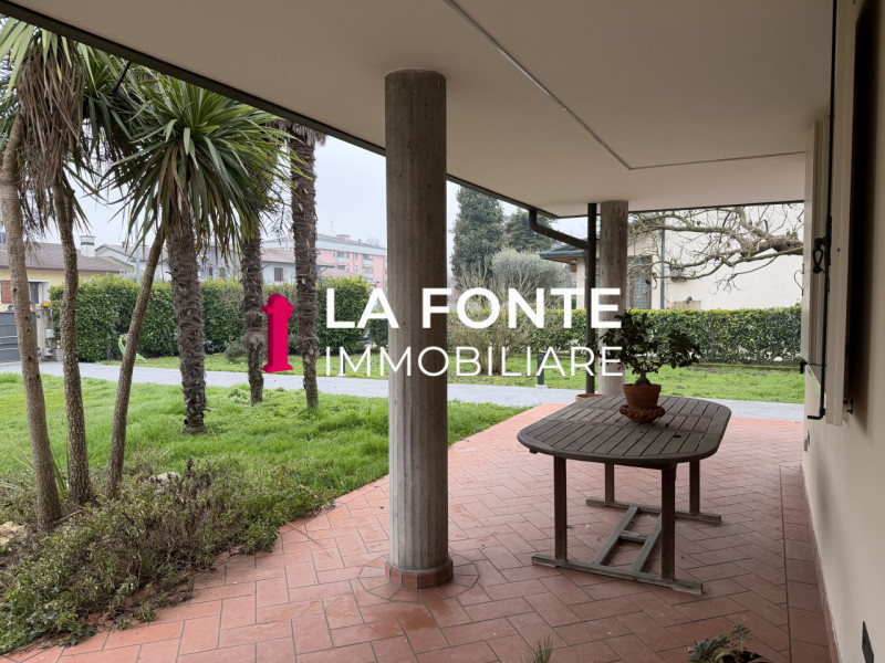 CODIVERNO DI VIGONZA introvabile VILLA SINGOLA A PIANO UNICO situata nel cuore del paese. Questa ...