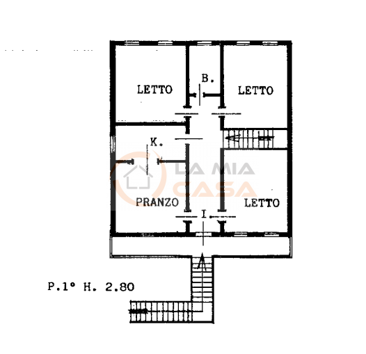 BRUGINE: Casa singola dalle generose metrature interne, situata lungo strada secondaria. Al primo...