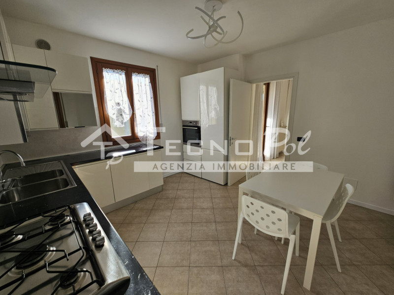 BRUGINE - Proponiamo in ESCLUSIVA interessante appartamento in quartiere residenziale comodo al c...