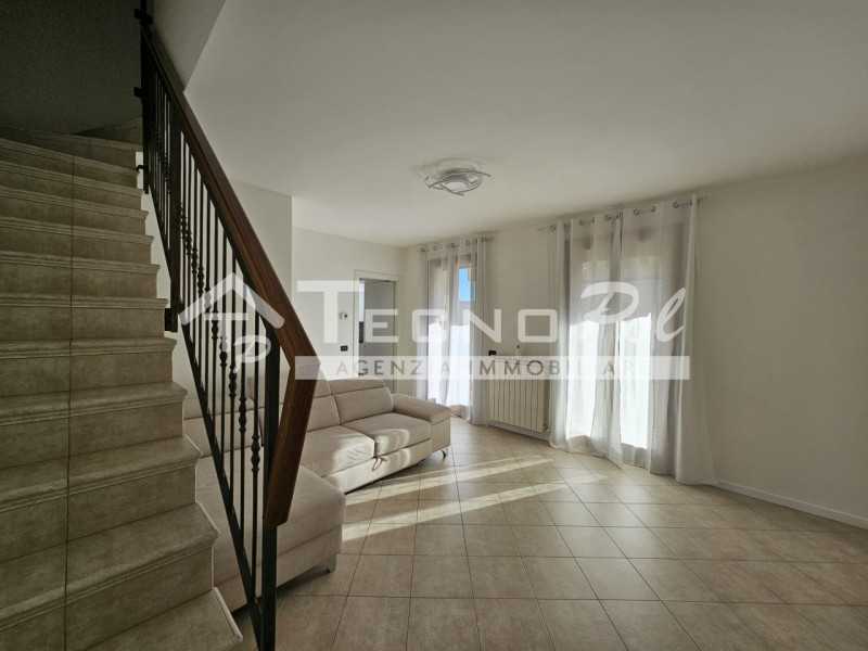 BRUGINE - Proponiamo in ESCLUSIVA interessante appartamento in quartiere residenziale comodo al c...