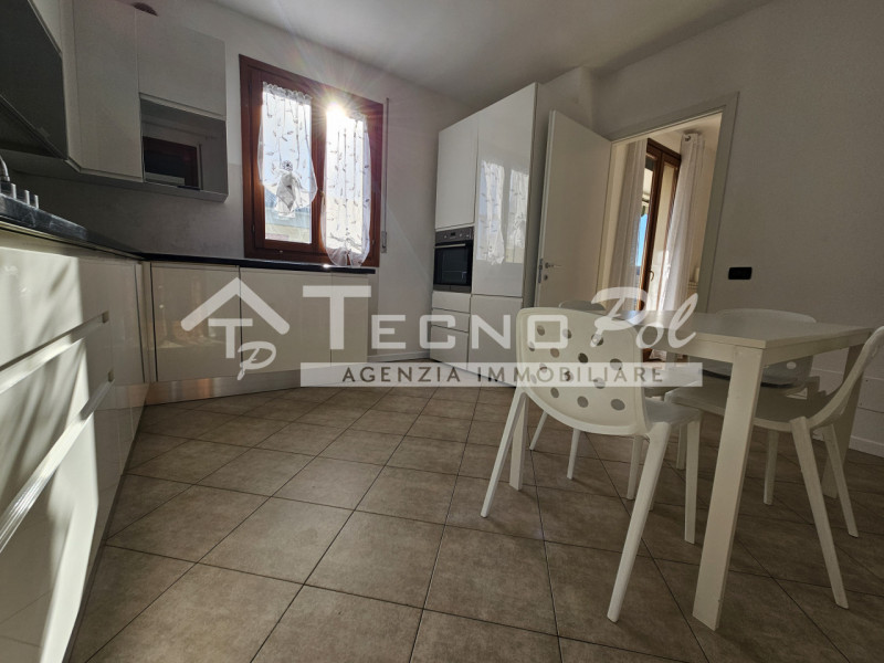 BRUGINE - Proponiamo in ESCLUSIVA interessante appartamento in quartiere residenziale comodo al c...