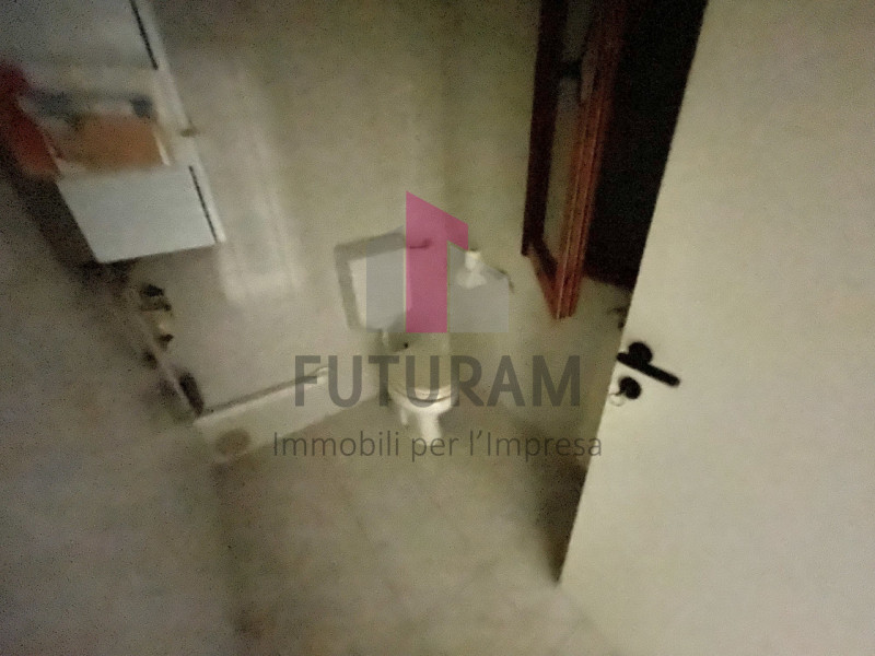 SARCEDO - 15FIL - PER INFO 0444/310220

Se stai cercando un ufficio luminoso e versatile a Sarced...