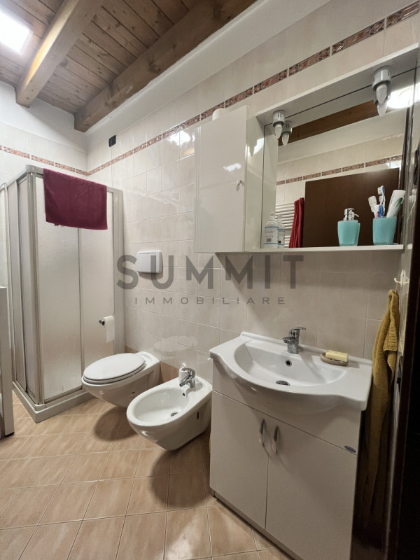 MARANO VICENTINO: In posizione tranquilla comoda al centro MINIAPPARTAMENTO al piano terra con pi...