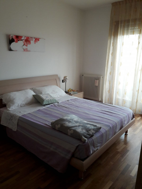 A pochi passi dal Duomo di Monselice, nel cuore pulsante del centro storico, proponiamo in vendit...