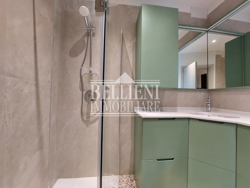 PONTE DEGLI ANGELI: In un contesto di assoluto prestigio, all'interno di un palazzo del 1820 real...