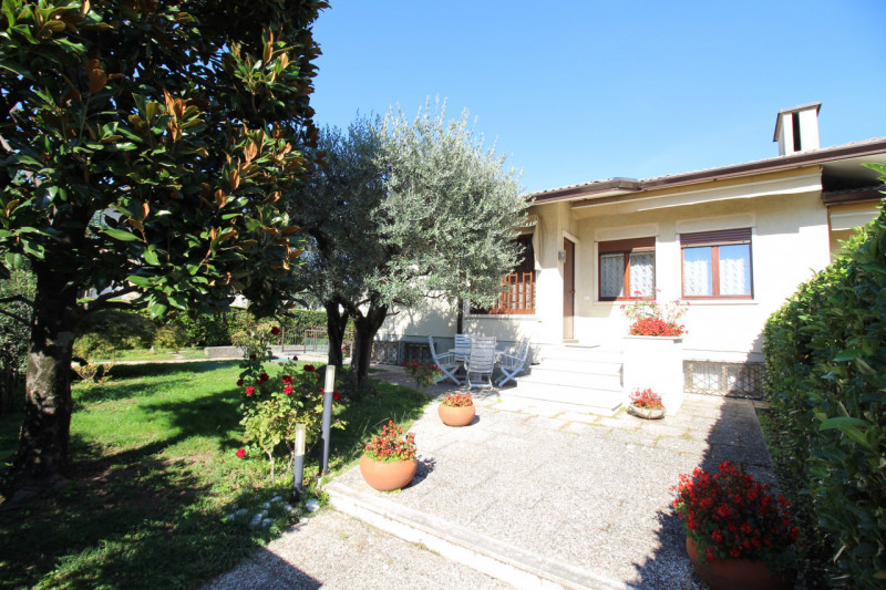 THIENE – bifamiliare su lotto di 600 mq. € 278.000,00

21.03.2026 OPEN HOUSE DAY dalle 10.30 alle...