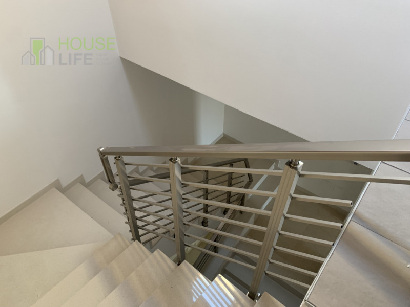 LIMITROFI DI THIENE: a 2 minuti dal paese, in una nuova ristrutturazione, APPARTAMENTO BICAMERE c...