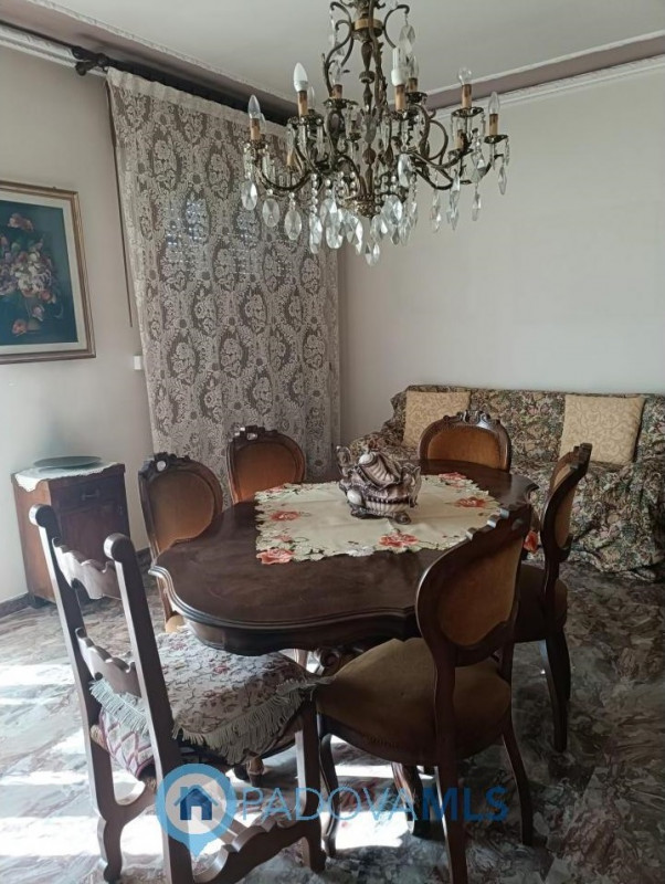 Immobile in esclusiva al Gruppo Padova MLS
Padova zoa crocefisso vicino a tutti i servizi  princi...