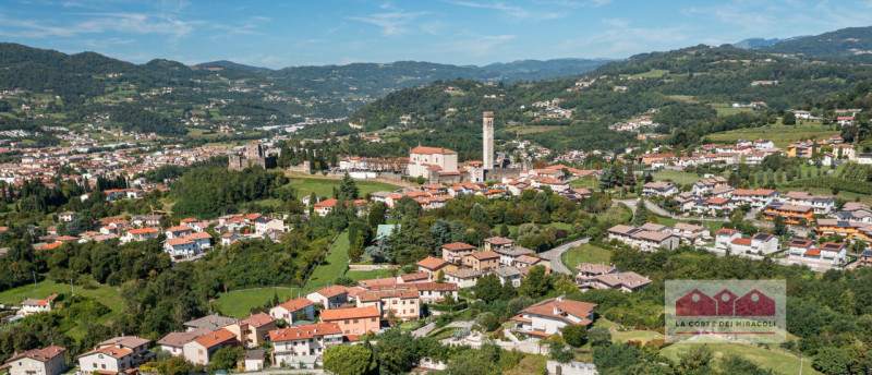 ARZIGNANO: ELEGANTE VILLA SINGOLA DI LUSSO, AMPIA METRATURA CON PARCO PRIVATO RECINTATO, PISCINA ...
