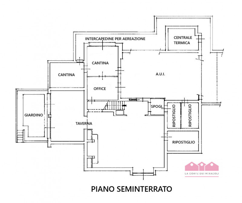 ARZIGNANO: ELEGANTE VILLA SINGOLA DI LUSSO, AMPIA METRATURA CON PARCO PRIVATO RECINTATO, PISCINA ...
