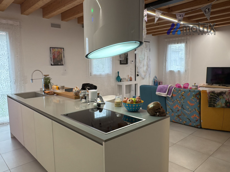 Appartamento su Quadrifamiliare Due Carrare Pd €. 264.000 Cl A4
Nella zona centrale di Due Carrar...