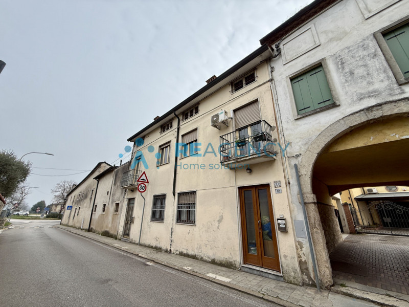 Montecchio Maggiore

Stai cercando una casa singola da ristrutturare con grandi potenzialità e un...