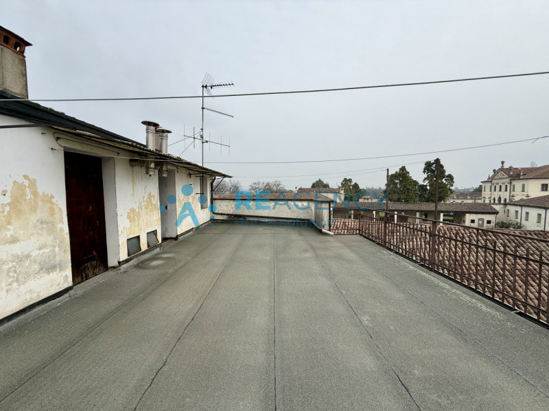 Montecchio Maggiore

Stai cercando una casa singola da ristrutturare con grandi potenzialità e un...