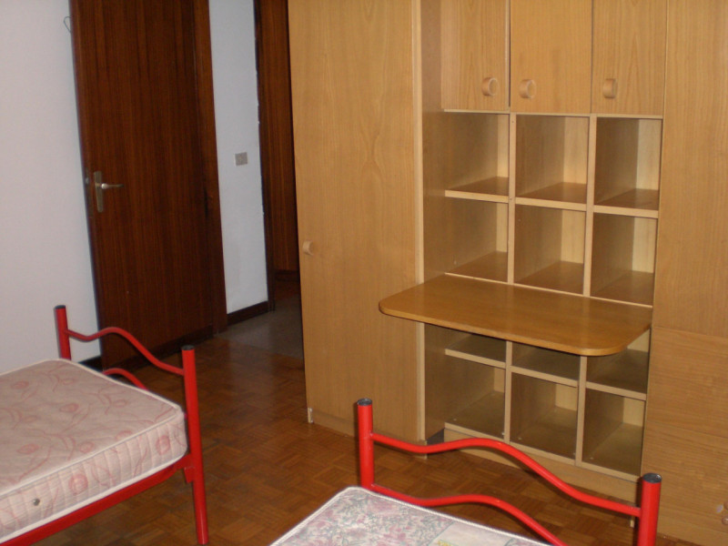 PER 2 STUDENTI UNIVERSITARI Prima Arcella: In zona comoda al nuovo Ponte per l' universita' e a t...
