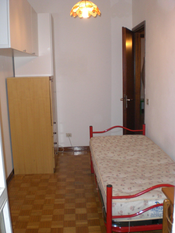 PER 2 STUDENTI UNIVERSITARI Prima Arcella: In zona comoda al nuovo Ponte per l' universita' e a t...
