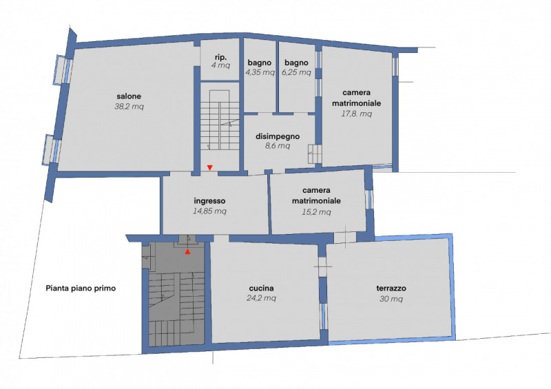 In Corso Padova, al piano primo di un contesto condominiale di sole cinque unità residenziali si ...