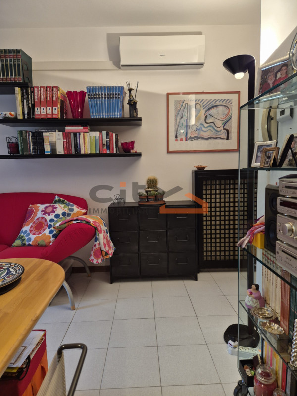 Romano d'Ezzelino - VENDIAMO MINI APPARTAMENTO ARREDATO al primo piano in contesto residenziale t...