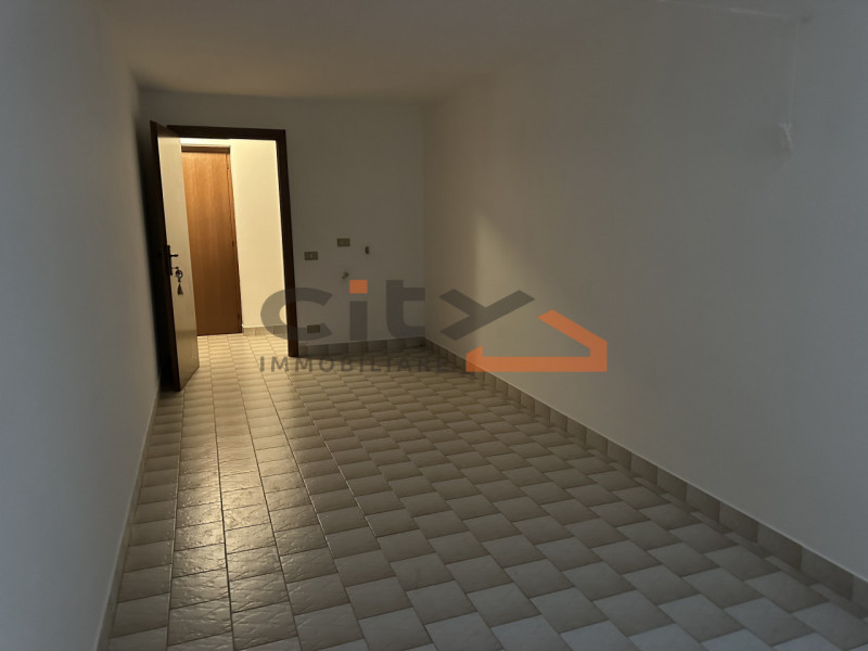 Romano d'Ezzelino - VENDIAMO MINI APPARTAMENTO ARREDATO al primo piano in contesto residenziale t...