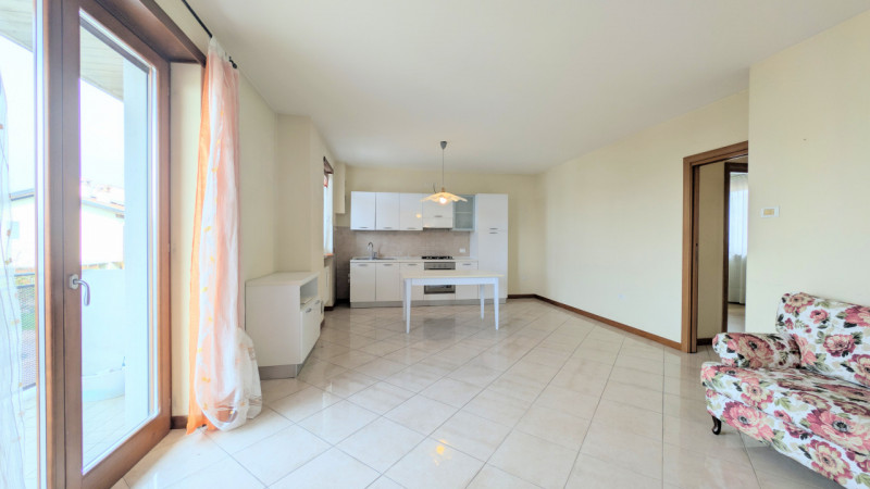 Zugliano, appartamento bicamere con garage. € 137.000

Via San Bernardino n° 17

Trattativa Unica...