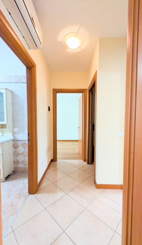 Zugliano, appartamento bicamere con garage. € 137.000

Via San Bernardino n° 17

Trattativa Unica...