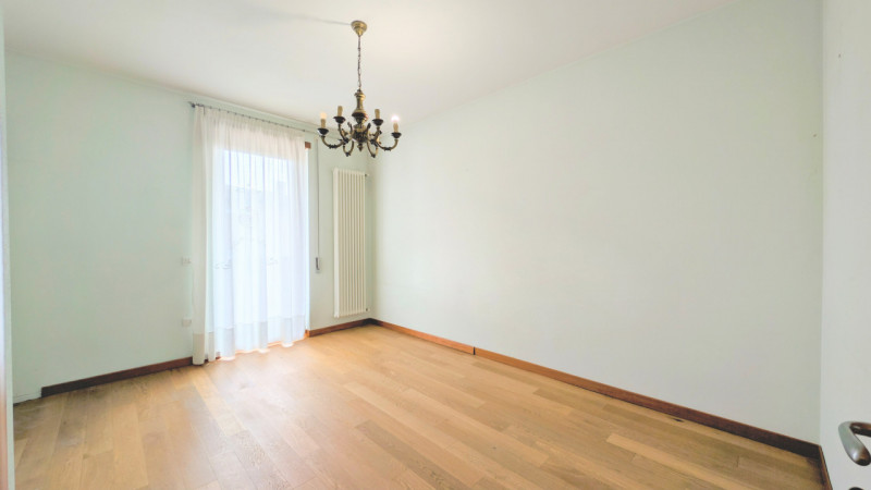 Zugliano, appartamento bicamere con garage. € 137.000

Via San Bernardino n° 17

Trattativa Unica...