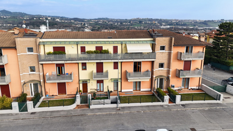 Zugliano, appartamento bicamere con garage. € 137.000

Via San Bernardino n° 17

Trattativa Unica...