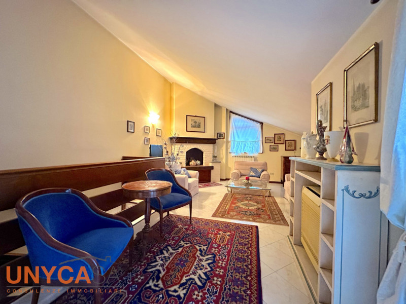 Cerchi comfort abitativo senza rinunciare allo stile classico?

Nel cuore della rinomata zona res...