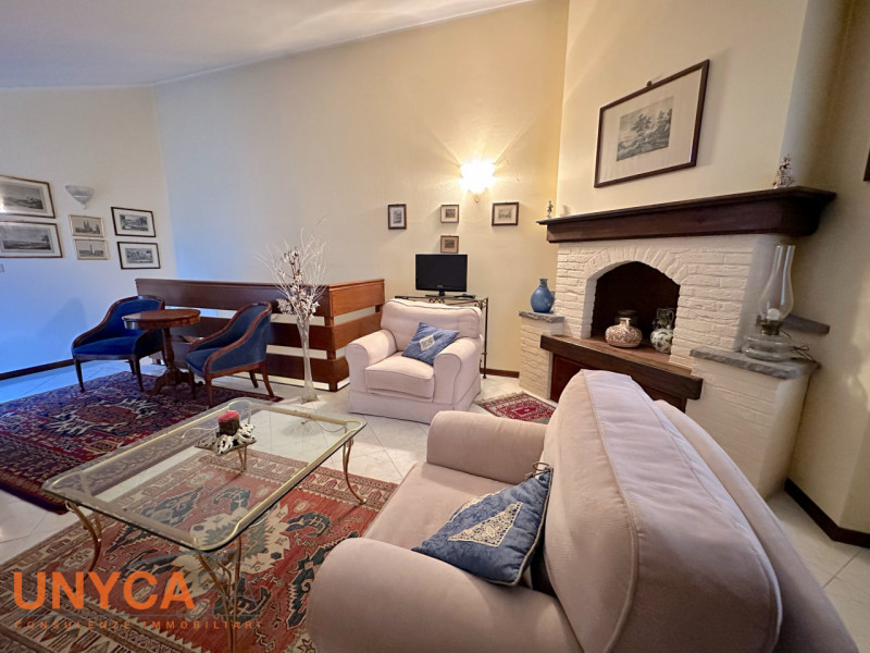 Cerchi comfort abitativo senza rinunciare allo stile classico?

Nel cuore della rinomata zona res...