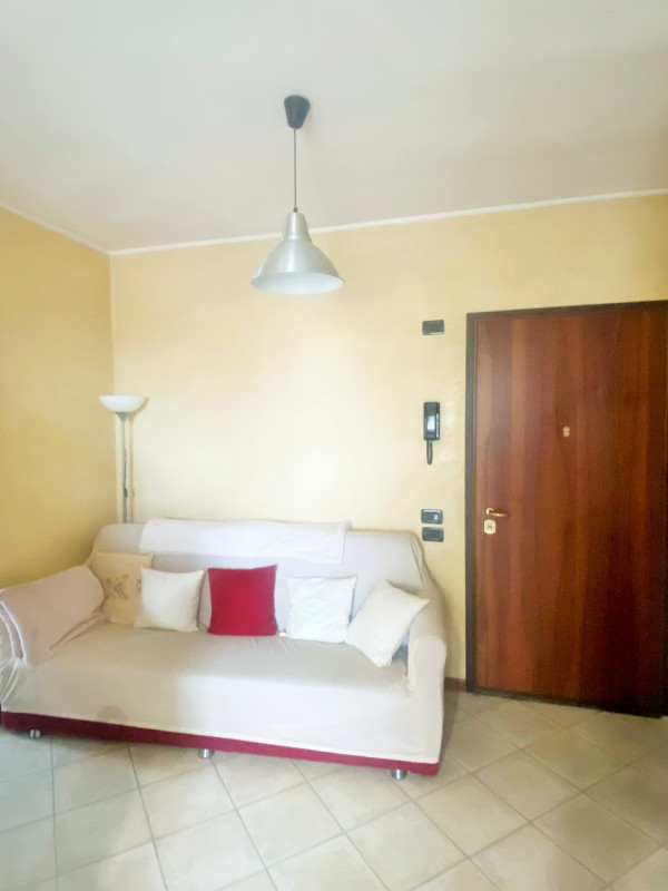 Nella frazione di Fanzolo di Vedelago proponiamo in locazione una appartamento bilocale arredato,...