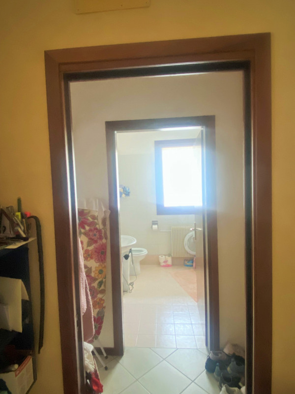 Nella frazione di Fanzolo di Vedelago proponiamo in locazione una appartamento bilocale arredato,...