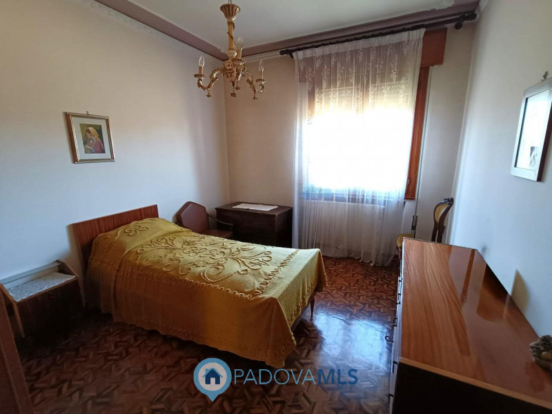 Immobile in esclusiva al Gruppo Padova MLS
Padova zoa crocefisso vicino a tutti i servizi princip...