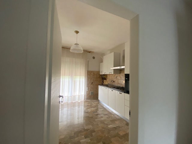 AFFITTASI SPAZIOSO E LUMINOSO APPARTAMENTO TRICAMERE A VILLAGGIO MONTEGRAPPA

APPARTAMENTO AL PRI...