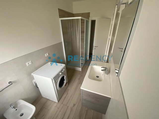 AFFITTASI SPAZIOSO E LUMINOSO APPARTAMENTO TRICAMERE A VILLAGGIO MONTEGRAPPA

APPARTAMENTO AL PRI...